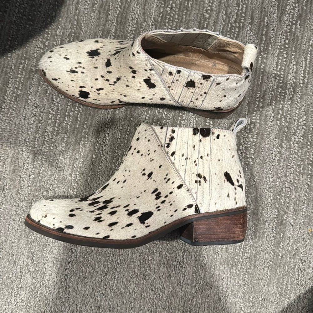 Barely worn Matisse booties